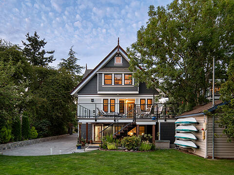 1215 Richardson Street, Victoria