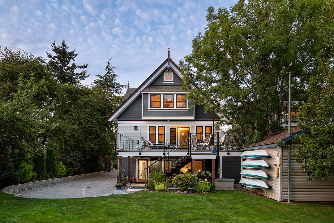 1215 Richardson Street, Victoria, British Columbia