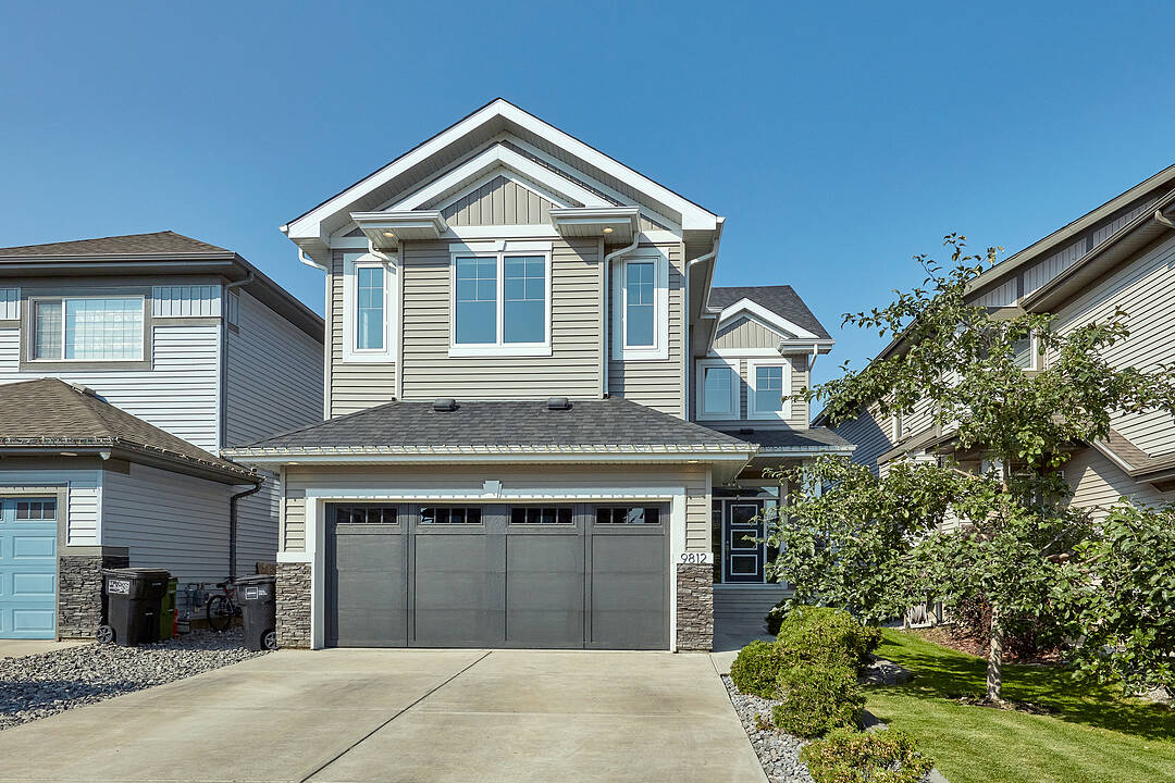 9812 222 Street, Edmonton, Alberta