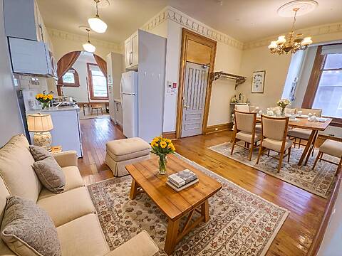 71 Spadina Rd #3, Toronto