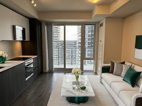 28 Widmer St #3226, Toronto