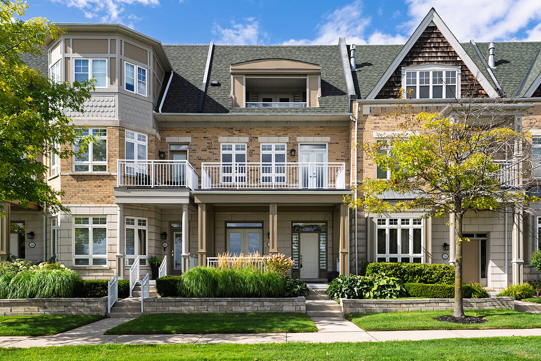 54 St Lawrence Dr #22, Mississauga, Ontario