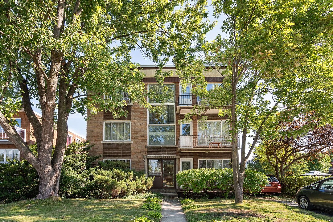 751 Rue de Lorraine, Le Vieux-Longueuil, Québec