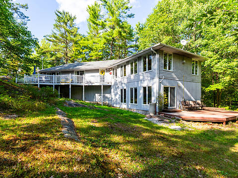 1060 North Kahshe Lake Road, Gravenhurst