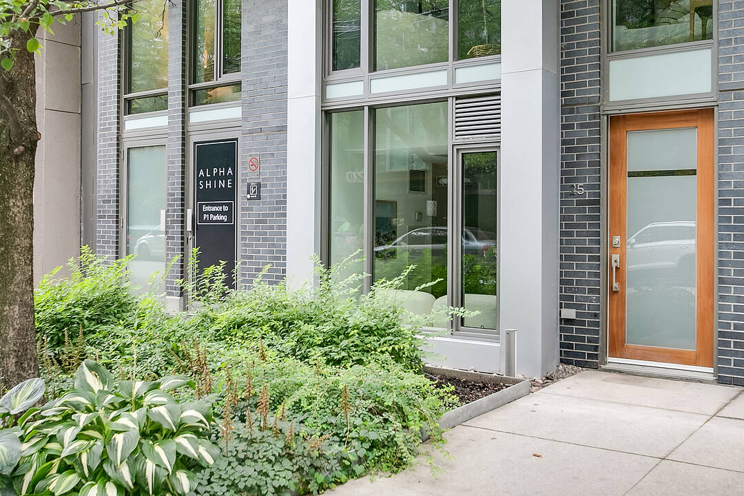 55 Stewart St #113, Toronto, Ontario