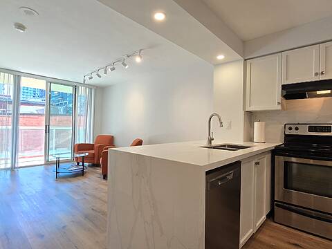 313 Richmond St E #560, Toronto