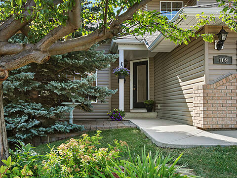 109 Macewan Park View NW, Calgary