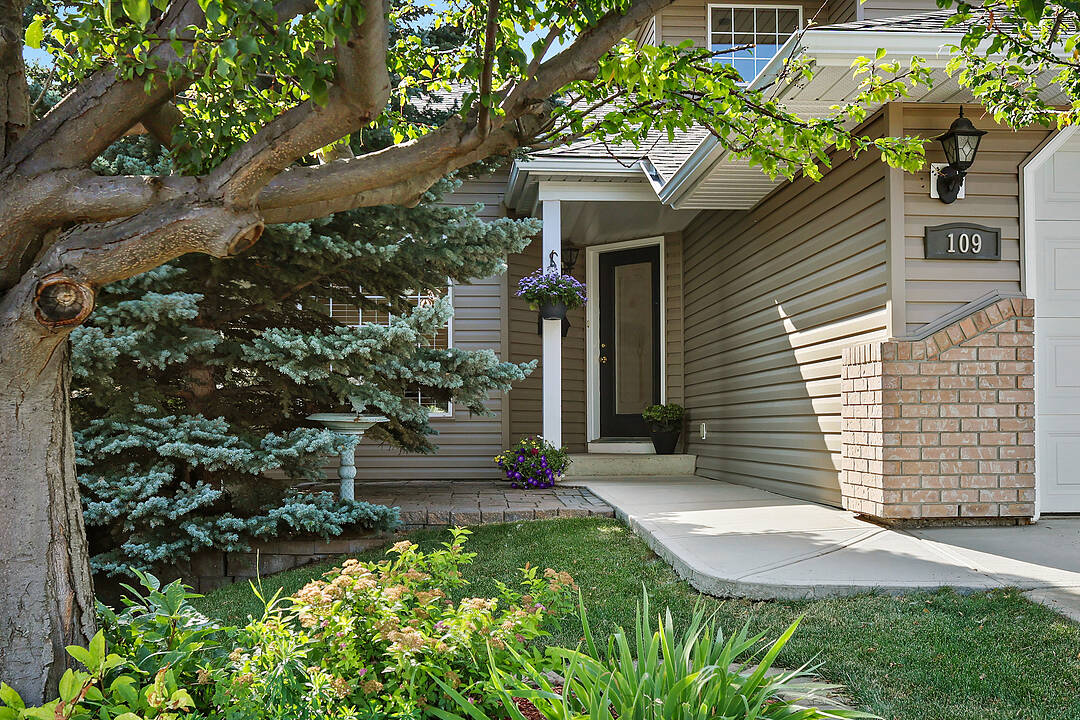 109 Macewan Park View NW, Calgary, Alberta