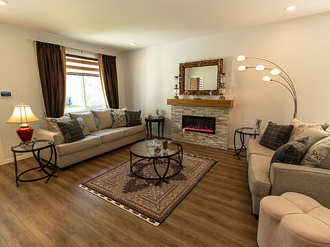 10-4921 Halliwell Avenue, Terrace