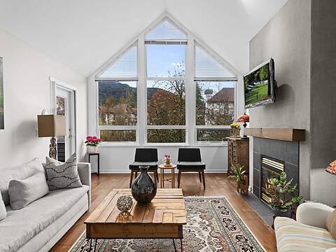 302 1145 E 29th Street, North Vancouver