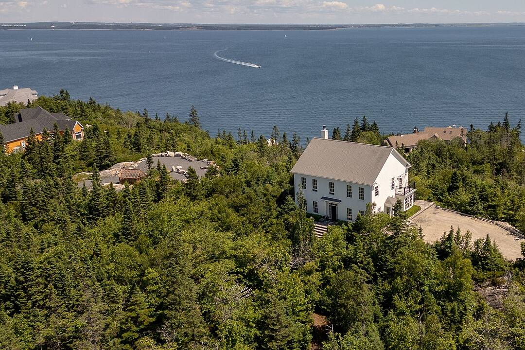 10 & 21 Shipping Lane, Halibut Bay, Nova Scotia
