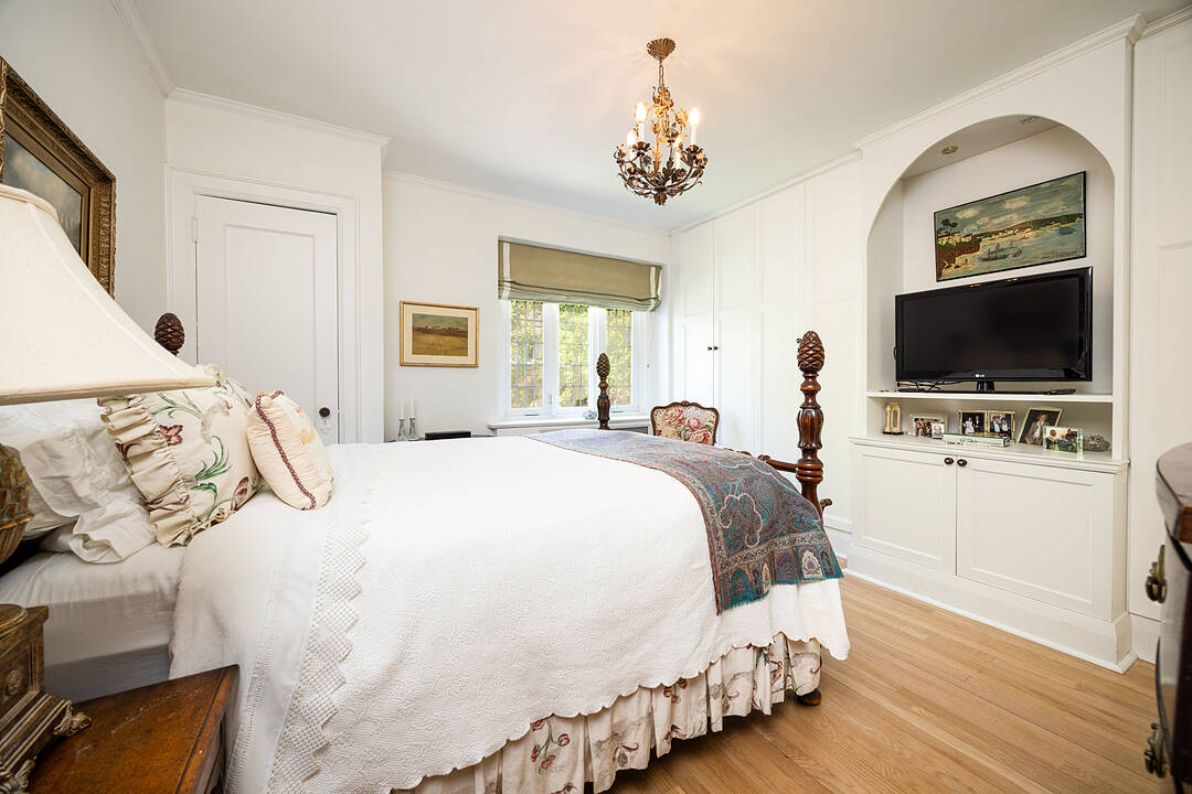 131 Highbourne Rd #Upper, Toronto, Ontario