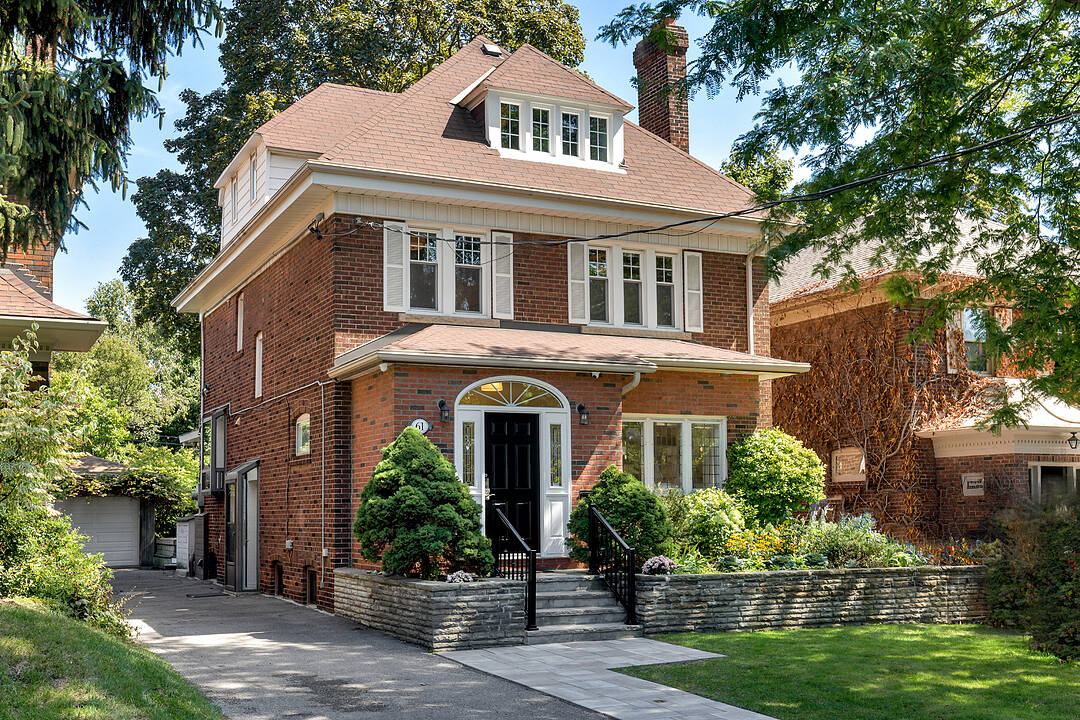 61 Eastbourne Ave, Toronto, Ontario