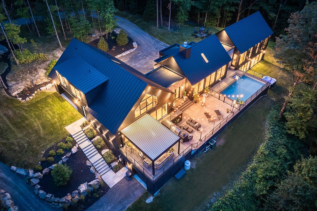 518 Rue Buck, Bromont, Québec