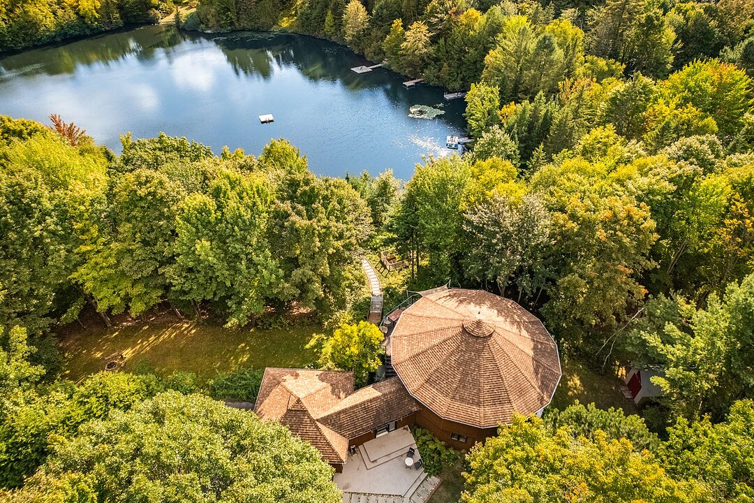 1 Ch. des Érables, Sainte-Anne-des-Lacs, Québec