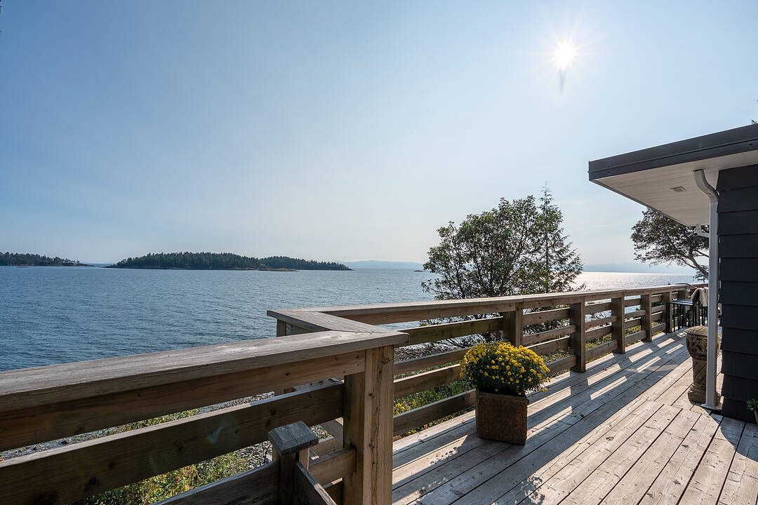 6669 Sunshine Coast Highway, Sechelt, British Columbia