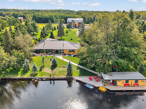 1082 Beaumont Farm Rd, Bracebridge