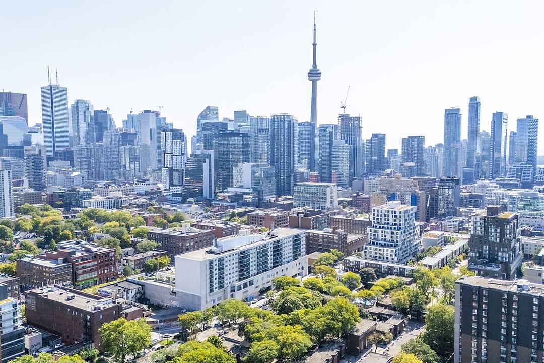 222 Spadina Ave #237, Toronto, Ontario
