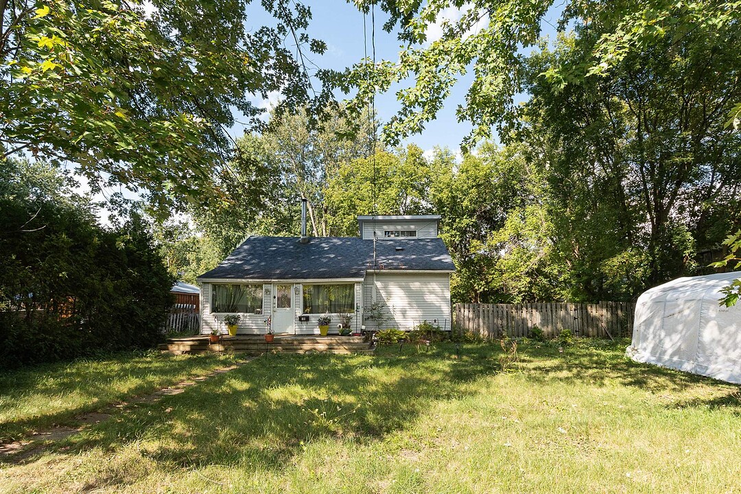 19 Rue Watt, Châteauguay, Québec