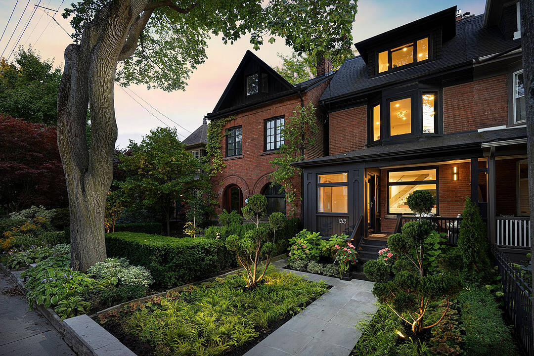 133 Macpherson Ave, Toronto, Ontario