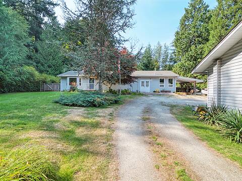 7955 Connor Road, Halfmoon Bay