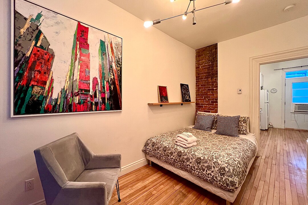 215 Rue St-Olivier, Apt. A, La Cité, Québec