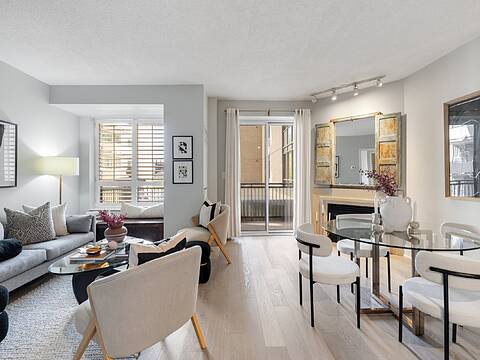 99 Avenue Rd #207, Toronto