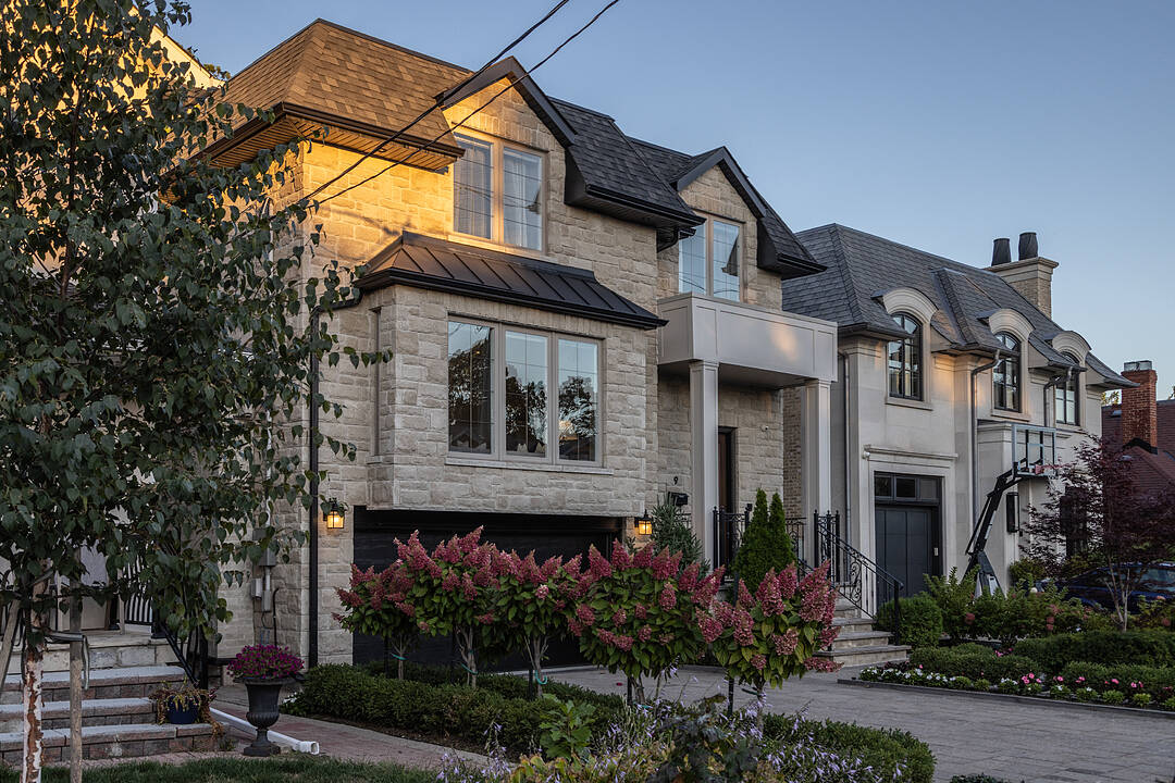 9 Ralston Ave, Toronto, Ontario