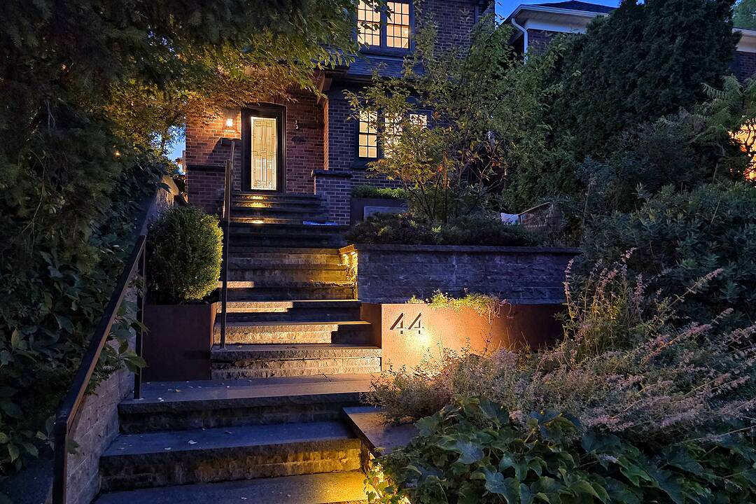44 Glen Stewart Ave, Toronto, Ontario