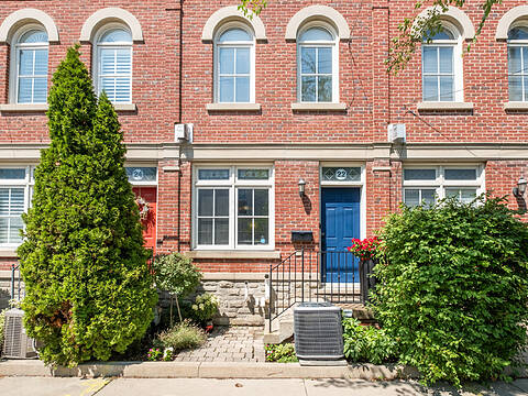 22 St. Raymond Hts, Toronto