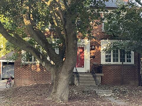 153 Glen Cedar Rd, Toronto