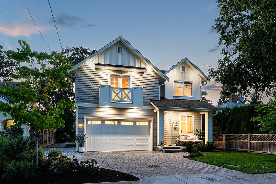 1524 Davie Street, Victoria, British Columbia