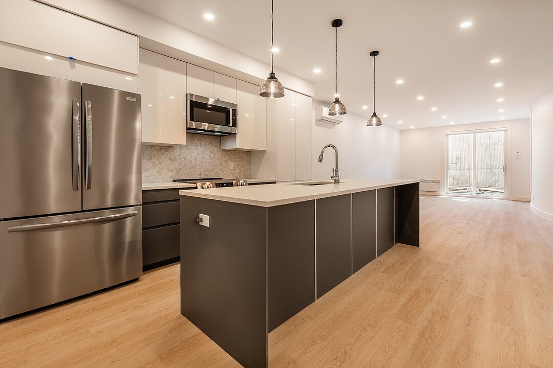 364 Rue Delinelle, Le Sud-Ouest, Québec