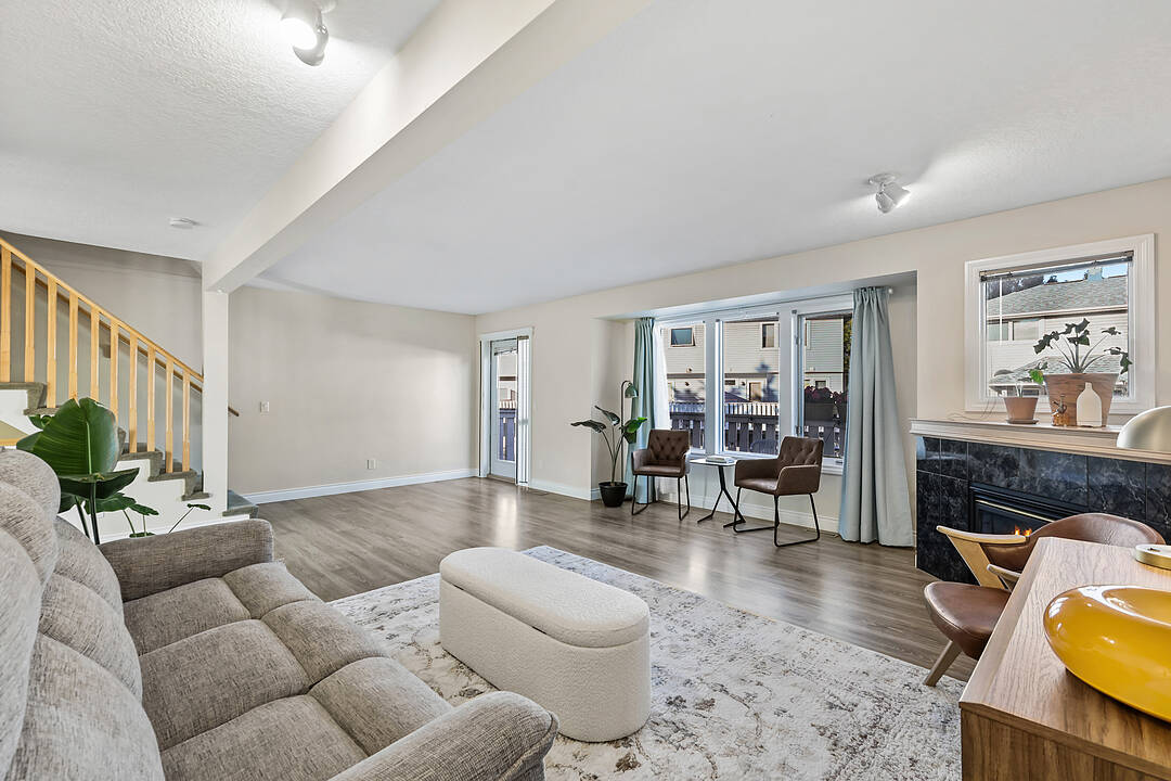 392 Killarney Glen Court SW, Calgary, Alberta