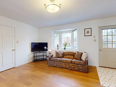 103 Bruce Street S #B, Blue Mountains