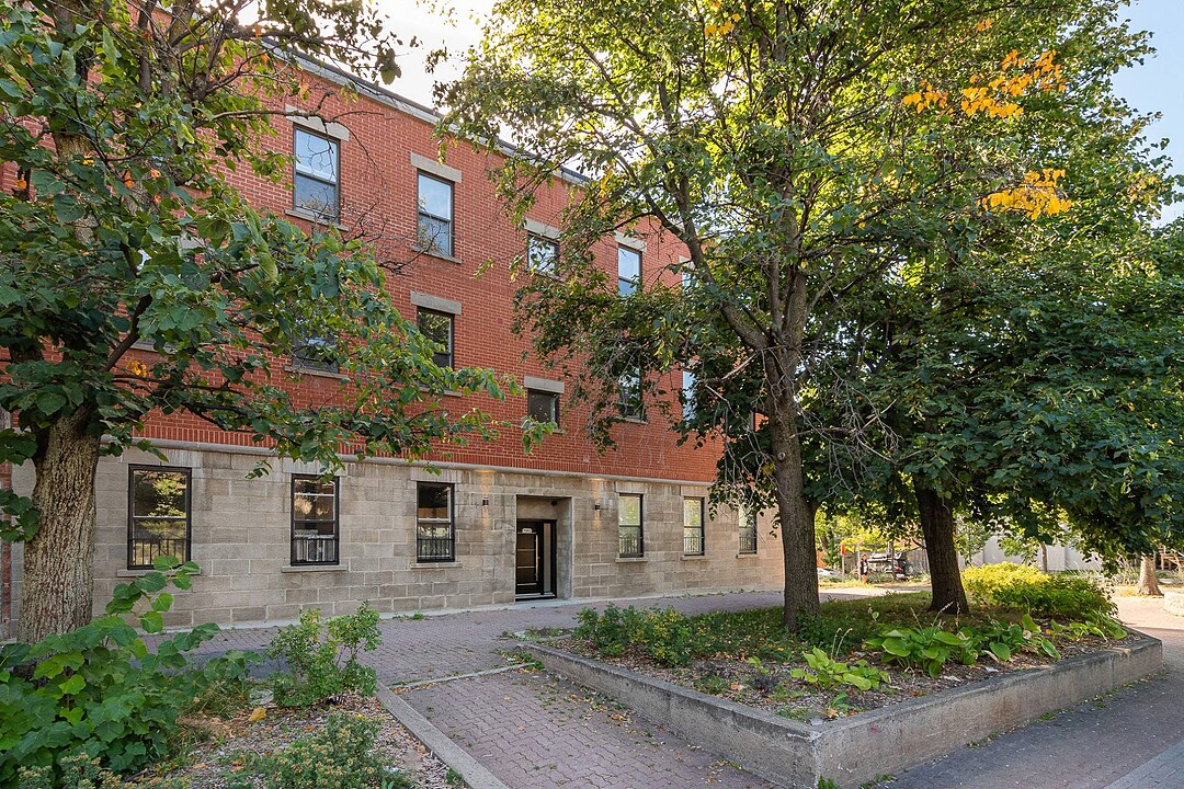 2042 Rue St-Antoine O., Apt. 2, Le Sud-Ouest, Québec