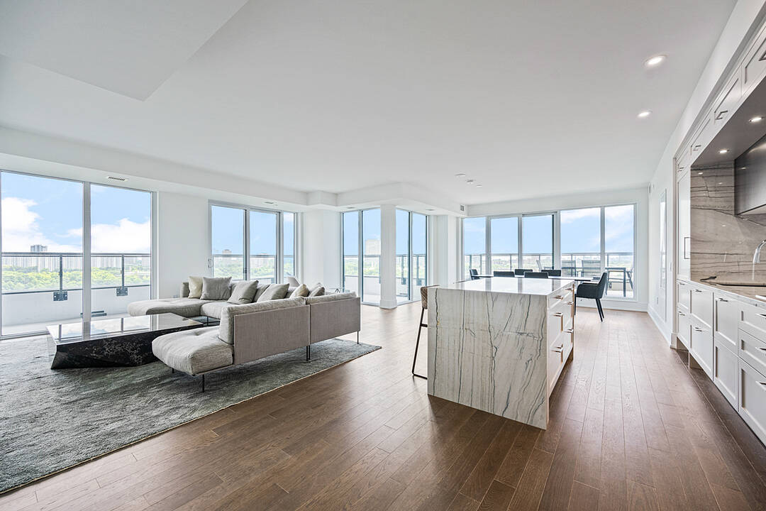 30 Inn On The Park Dr #1109, Toronto, Ontario