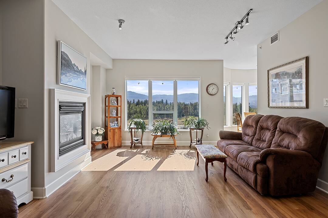 604-1947 Underhill Street, Kelowna, British Columbia