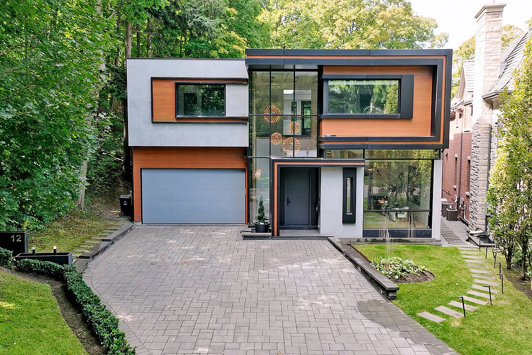 12 Winton Rd, Toronto, Ontario