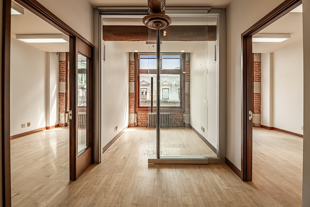 261 Rue St-Jacques, Apt. 600, Ville-Marie, Québec