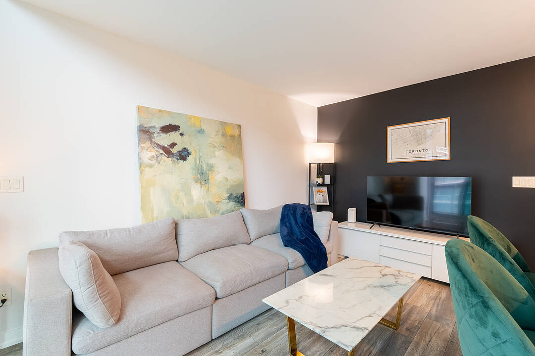 155 Legion Rd #706, Toronto, Ontario