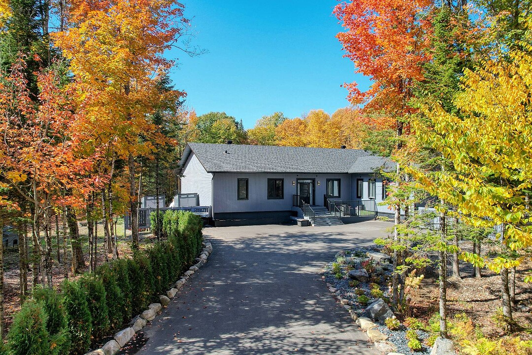 44 Ch. d'Estérel, Estérel, Québec