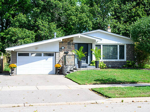 1563 Robillard Rd, Mississauga