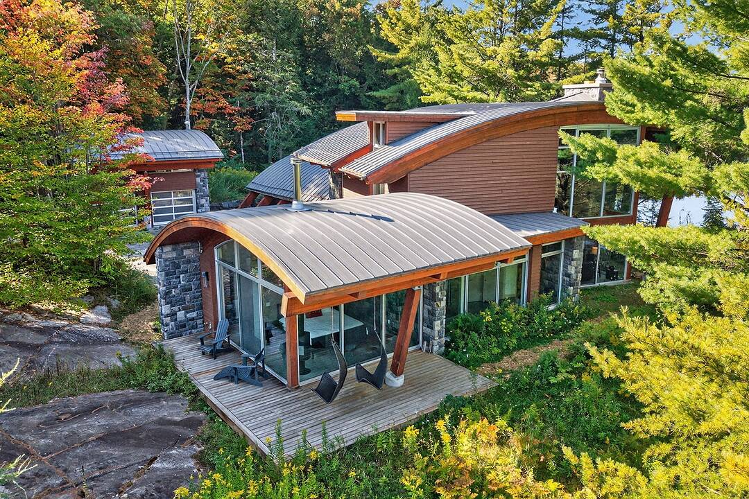 463 Otter Lake Rd, Huntsville, Ontario