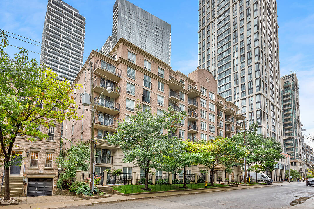 188 Redpath Ave #301, Toronto, Ontario