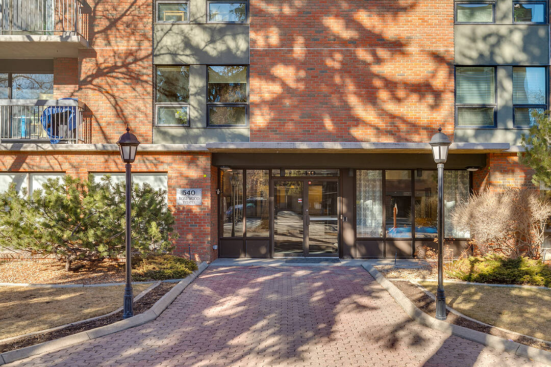 540 14 Avenue SW #1440, Calgary, Alberta