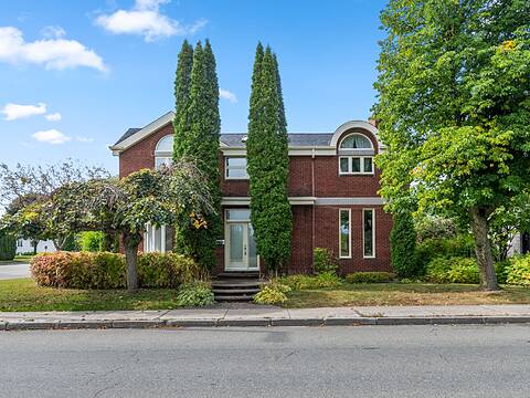 7445 Rue Thérèse-Casgrain, Les Rivières