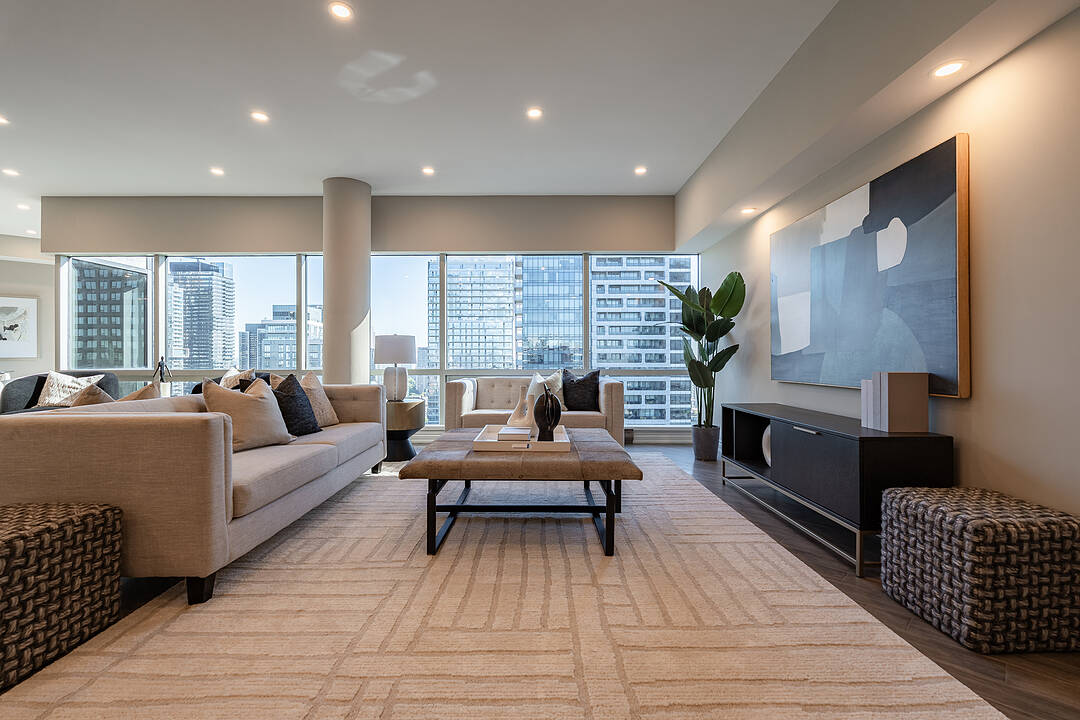 1001 Bay St #PH 7, Toronto, Ontario