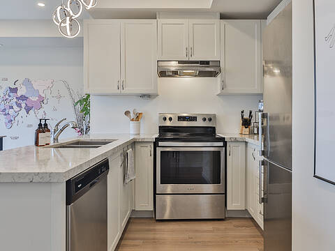 1711 Pure Springs Blvd #417, Pickering