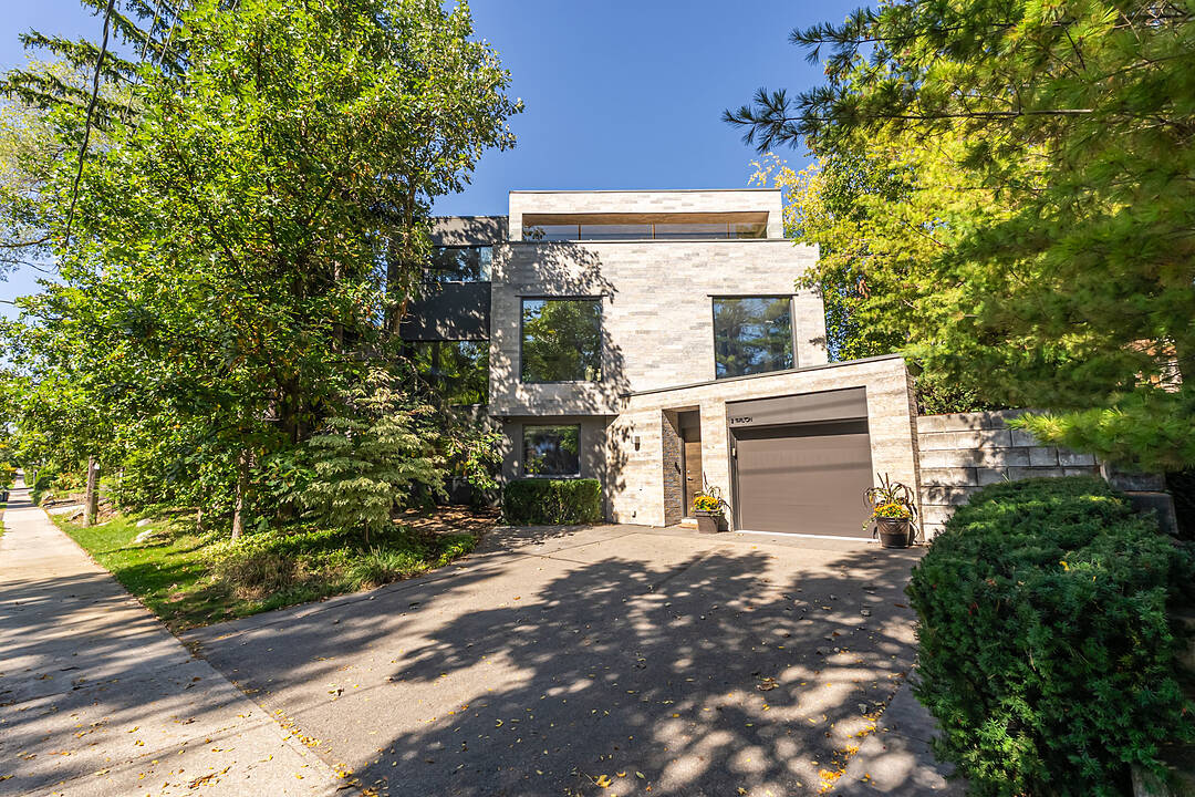 2 Tarlton Rd, Toronto, Ontario